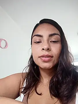 Snapshot of Ivanna2 chatting on May 6, 2026, 2:32 pm Ivanna2 online show from May 6, 2026, 2:32 pm