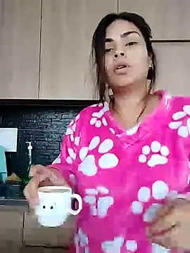 Ivanna2 online show from December 20, 2024, 2:05 pm