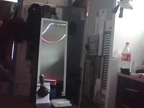 slutviki online show from December 16, 2025, 1:59 pm