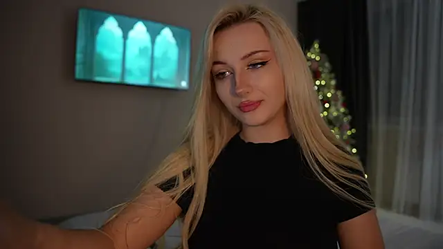 CatchMe1 online show from December 4, 2025, 12:42 am