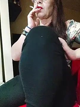 Snapshot of Love_Tina56 chatting on November 23, 2025, 5:39 am Love Tina56 online show from November 23, 2025, 5:39 am