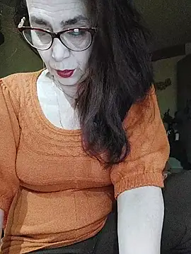 Snapshot of Love_Tina56 chatting on January 7, 2026, 5:45 am Love Tina56 online show from January 7, 2026, 5:45 am