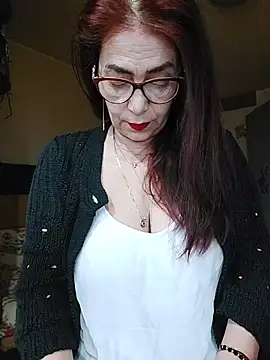 Snapshot of Love_Tina56 chatting on December 18, 2025, 6:07 am Love Tina56 online show from December 18, 2025, 6:07 am