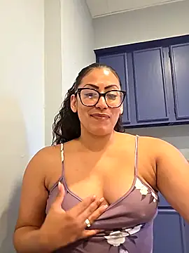 Nikkierosee online show from October 22, 2025, 9:35 pm