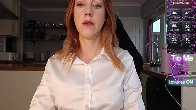 stripmequick online show from November 28, 2025, 9:53 am