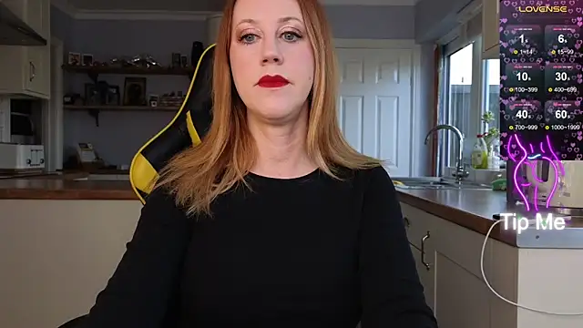Snapshot of stripmequick chatting on February 5, 2025, 2:16 pm stripmequick online show from February 5, 2025, 2:16 pm