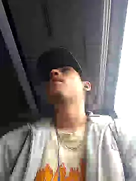 AlexAlejandro13 online show from November 9, 2025, 10:03 pm