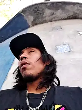 AlexAlejandro13 online show from March 28, 2026, 10:00 pm