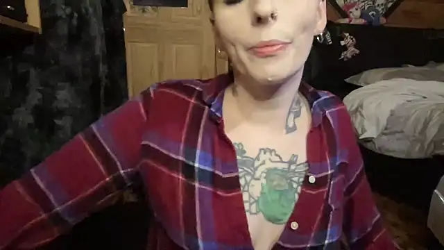 TeenyDoll online show from April 10, 2026, 2:29 am