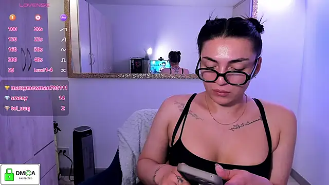 EricaVanderhill online show from June 14, 2026, 2:24 am