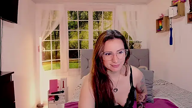 Snapshot of vanessabrown_ chatting on June 15, 2026, 4:17 pm vanessabrown online show from June 15, 2026, 4:17 pm