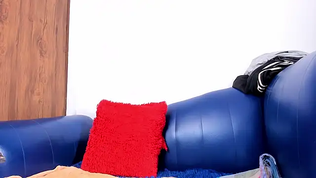 Mature Skinny online show from March 27, 2026, 4:10 am