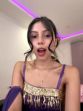 Snapshot of Sensualtease chatting on October 17, 2025, 10:44 pm Sensualtease online show from October 17, 2025, 10:44 pm