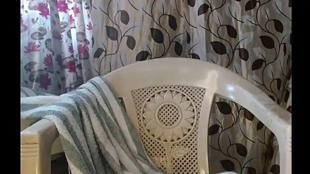 Snapshot of Star-Night chatting on November 21, 2025, 7:07 am Star-Night online show from November 21, 2025, 7:07 am