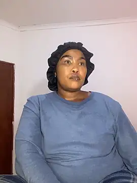 Snapshot of BADFATASS85 chatting on March 10, 2025, 11:49 pm BADFATASS85 online show from March 10, 2025, 11:49 pm