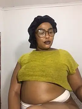 Snapshot of BADFATASS85 chatting on March 13, 2025, 11:38 pm BADFATASS85 online show from March 13, 2025, 11:38 pm