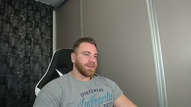 Thori92 online show from November 11, 2025, 5:41 pm