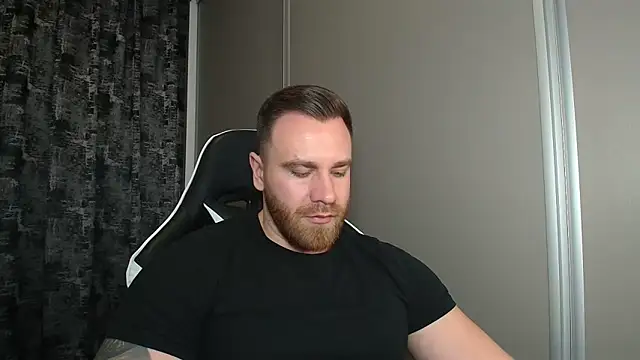 Snapshot of Thori92 chatting on February 5, 2026, 5:09 pm Thori92 online show from February 5, 2026, 5:09 pm