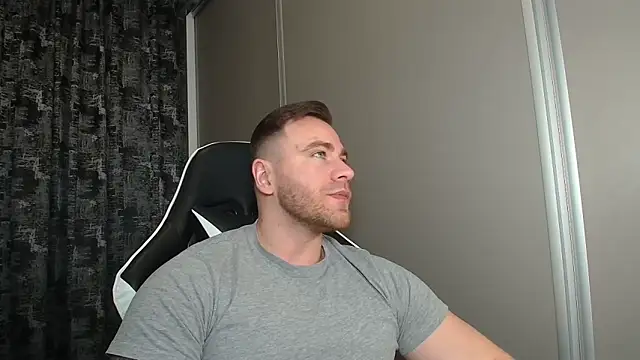 Thori92 online show from March 14, 2026, 4:35 pm