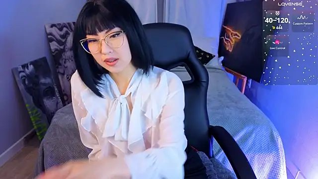 Snapshot of ValeryMur chatting on July 10, 2026, 1:00 pm ValeryMur online show from July 10, 2026, 1:00 pm