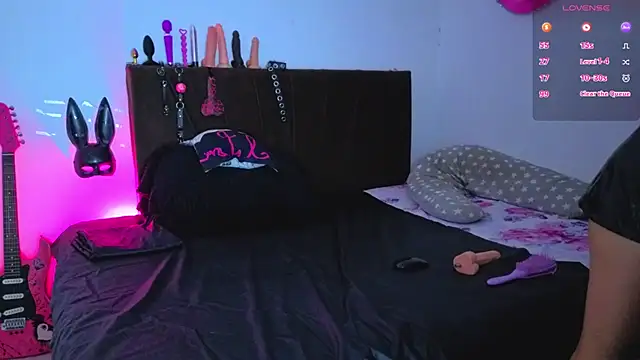 I am kim online show from March 13, 2026, 1:10 am