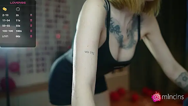 Snapshot of melanielwithu chatting on February 19, 2026, 3:09 pm melanielwithu online show from February 19, 2026, 3:09 pm