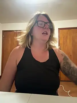 Lizzyloo online show from September 21, 2025, 12:49 am