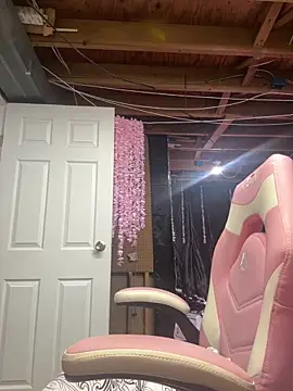 Snapshot of Farrah_Owens chatting on March 5, 2025, 6:34 pm Farrah Owens online show from March 5, 2025, 6:34 pm