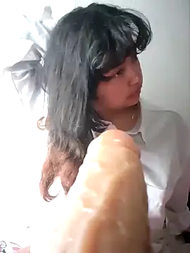 Snapshot of Peach_Girll chatting on February 1, 2025, 7:23 pm Peach Girll online show from February 1, 2025, 7:23 pm