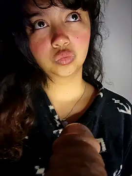 Snapshot of Peach_Girll chatting on February 19, 2025, 2:23 am Peach Girll online show from February 19, 2025, 2:23 am