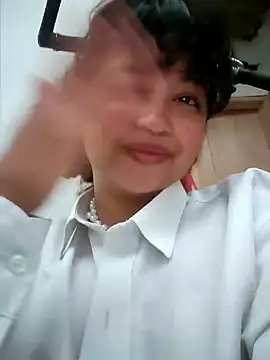 Snapshot of Peach_Girll chatting on February 3, 2025, 4:31 pm Peach Girll online show from February 3, 2025, 4:31 pm