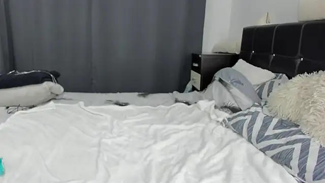 Snapshot of AryanaxXx chatting on October 28, 2025, 8:08 pm AryanaxXx online show from October 28, 2025, 8:08 pm