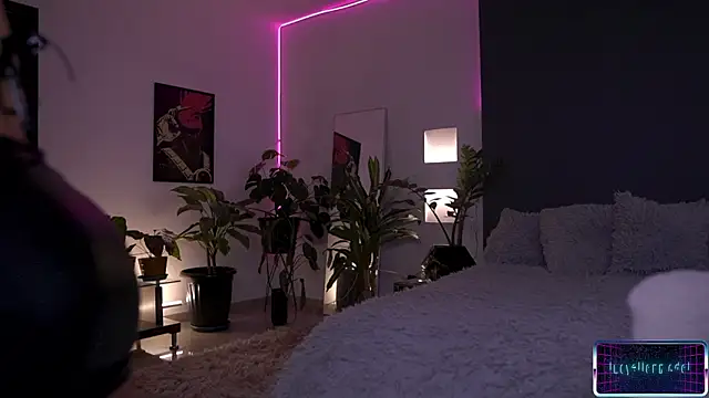 LucyAllenX online show from January 14, 2026, 5:16 pm