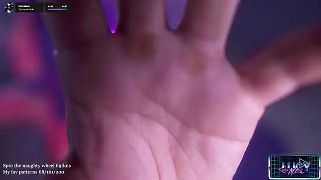 Snapshot of LucyAllenX chatting on September 19, 2025, 8:02 pm LucyAllenX online show from September 19, 2025, 8:02 pm