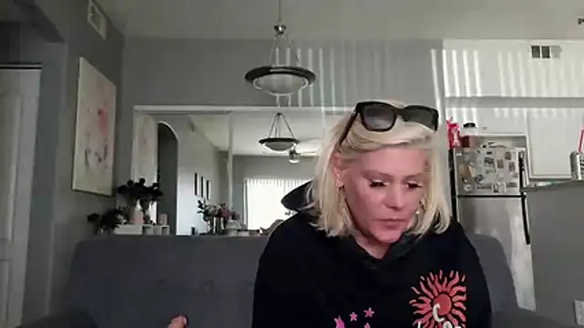 Lexi Shocker online show from March 4, 2026, 9:22 pm