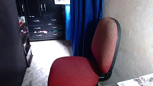 Barbiegomez online show from October 8, 2025, 5:57 pm