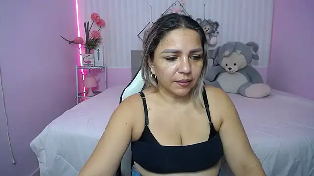 cum bigass online show from March 19, 2026, 12:16 pm