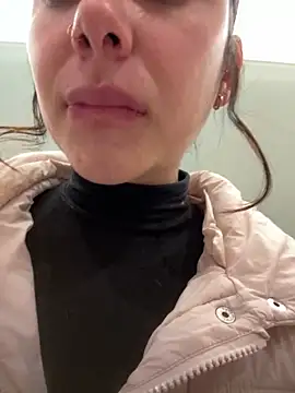 Snapshot of sammbunny chatting on January 4, 2025, 8:48 pm sammbunny online show from January 4, 2025, 8:48 pm