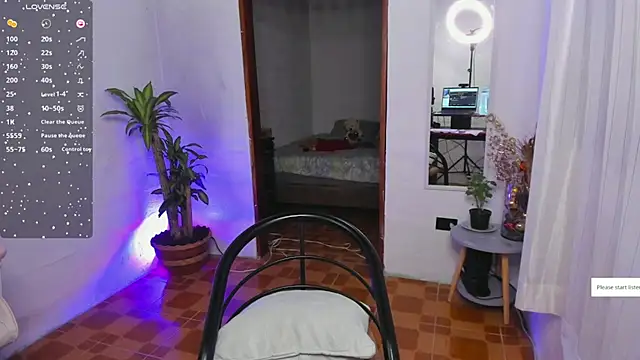 Snapshot of KiaMiller chatting on February 18, 2025, 8:14 pm KiaMiller online show from February 18, 2025, 8:14 pm