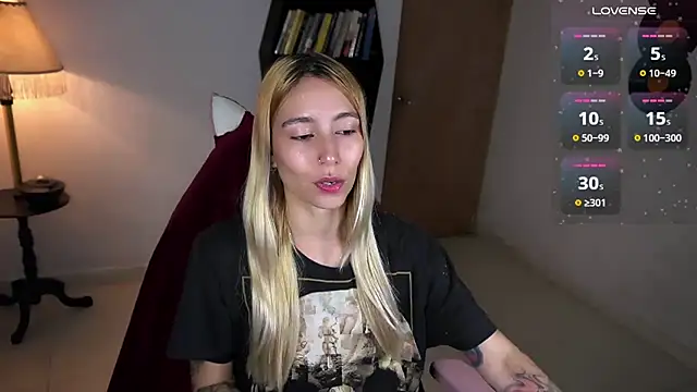 Saucy Jenn online show from November 9, 2025, 10:36 pm