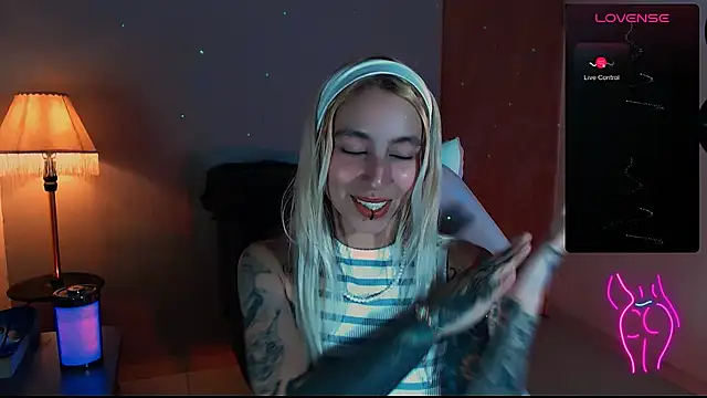 Saucy Jenn online show from December 25, 2024, 12:05 am
