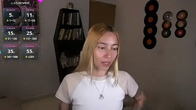 Saucy Jenn online show from October 12, 2025, 9:38 pm