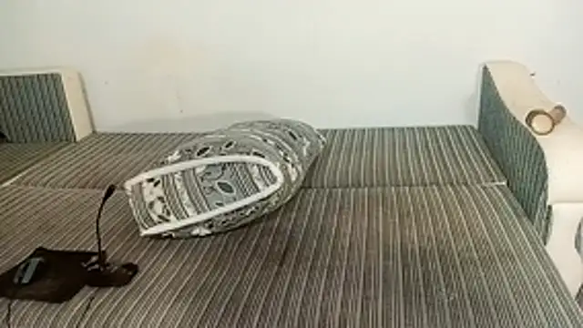 LuxMelys online show from March 17, 2026, 4:10 pm