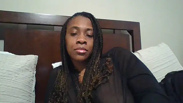 MsJuicy online show from December 21, 2025, 1:24 pm