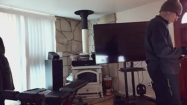 Snapshot of MoonDancer chatting on February 18, 2026, 11:23 pm MoonDancer online show from February 18, 2026, 11:23 pm