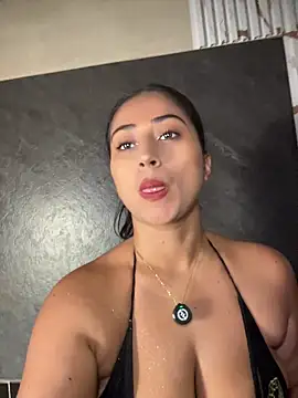 Valentinne z online show from July 1, 2026, 10:37 am