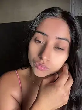 Valentinne z online show from June 18, 2026, 10:42 am