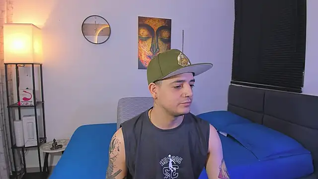 alejandro calderon1 online show from June 29, 2026, 3:02 am