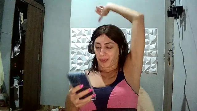 AlexiaDuucan online show from May 26, 2026, 1:31 pm