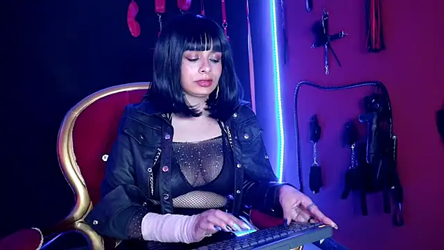 Snapshot of amy-mistress chatting on January 18, 2026, 9:29 pm amy-mistress online show from January 18, 2026, 9:29 pm